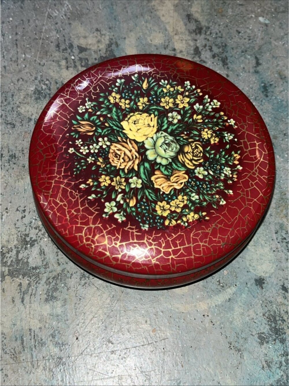 Vintage Daher Tin England Red Floral Round Gold Crackle Trinket Candy Box 5”